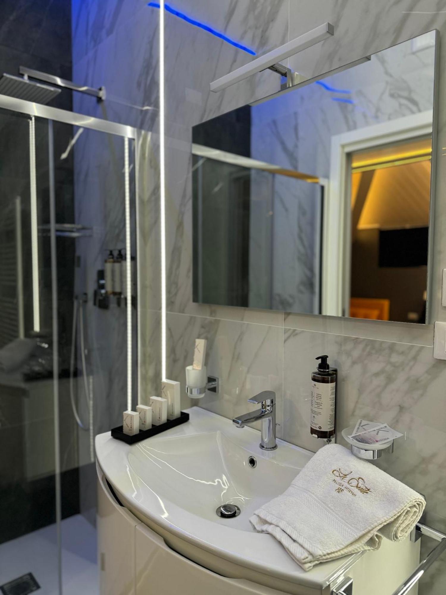 Le Suite Piazza Nuova Фоджиа Экстерьер фото